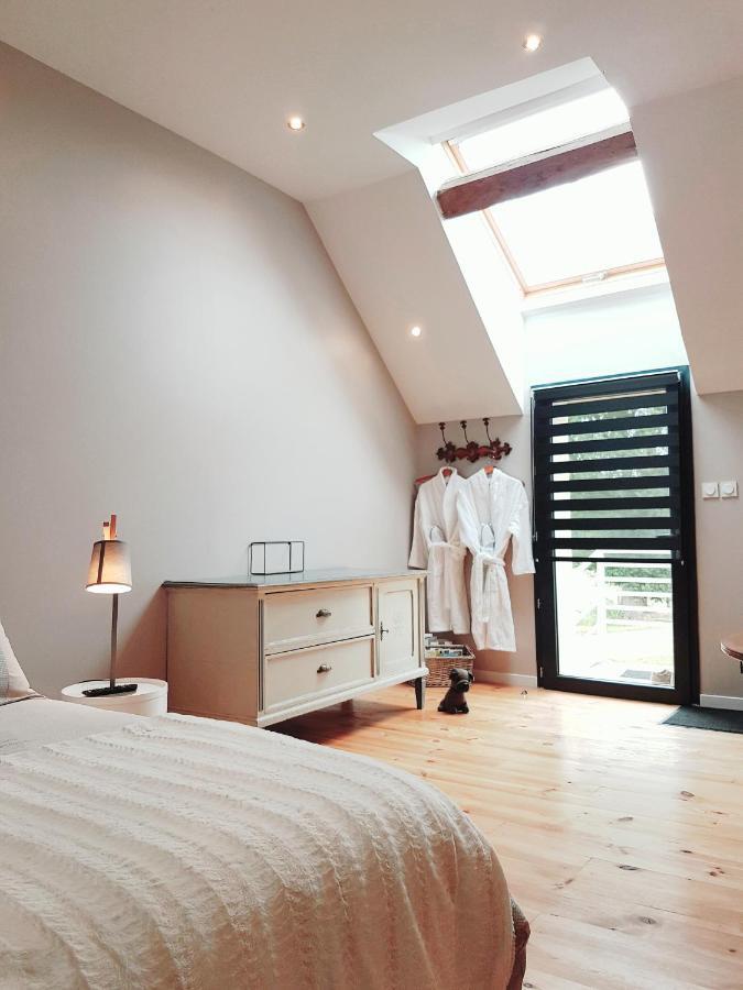 Domaine Du Bois Chaumet Bed & Breakfast Couzon Exterior foto
